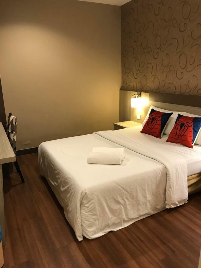 Victory Hotel